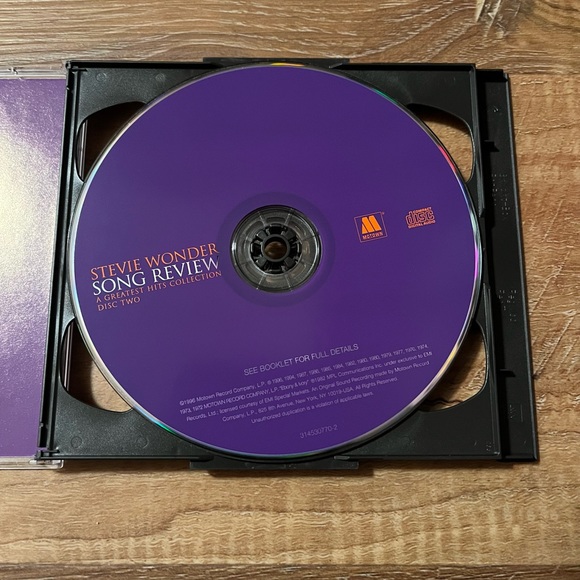 Stevie Wonder- Song Review, A Greatest Hits Collection CD - Picture 4 of 5